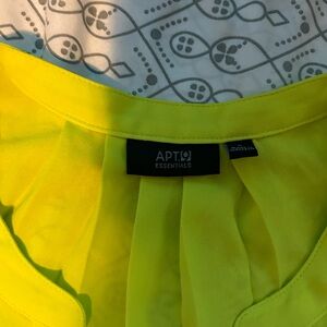 Beautiful APT.9 summer blouse